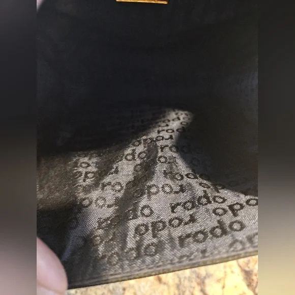 Rodo Black Italian Leather Gold Chain Crossbody Handbag - Picture 10 of 13